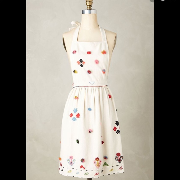 Anthropologie Accessories - Anthropologie NWT beige cotton Pom Pom apron